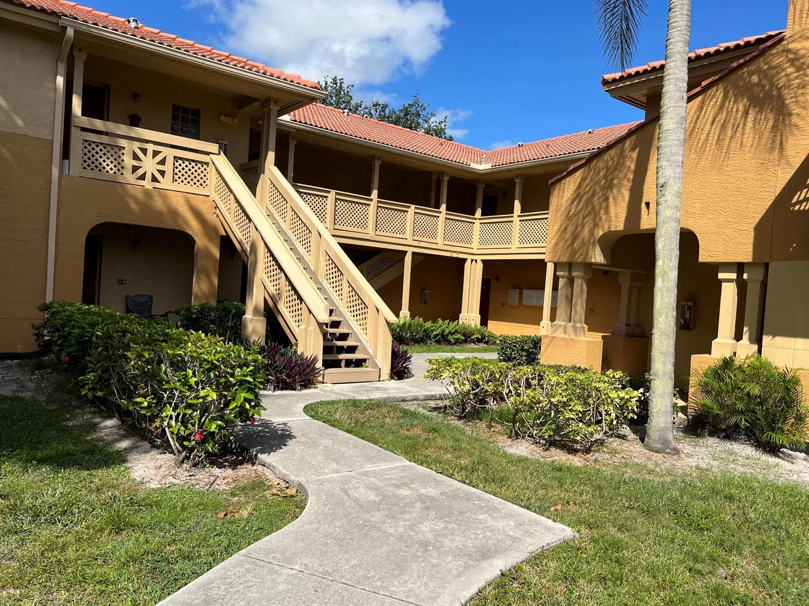 4751 Via Palm Lakes # 416, West Palm Beach, FL 33417 photo 3