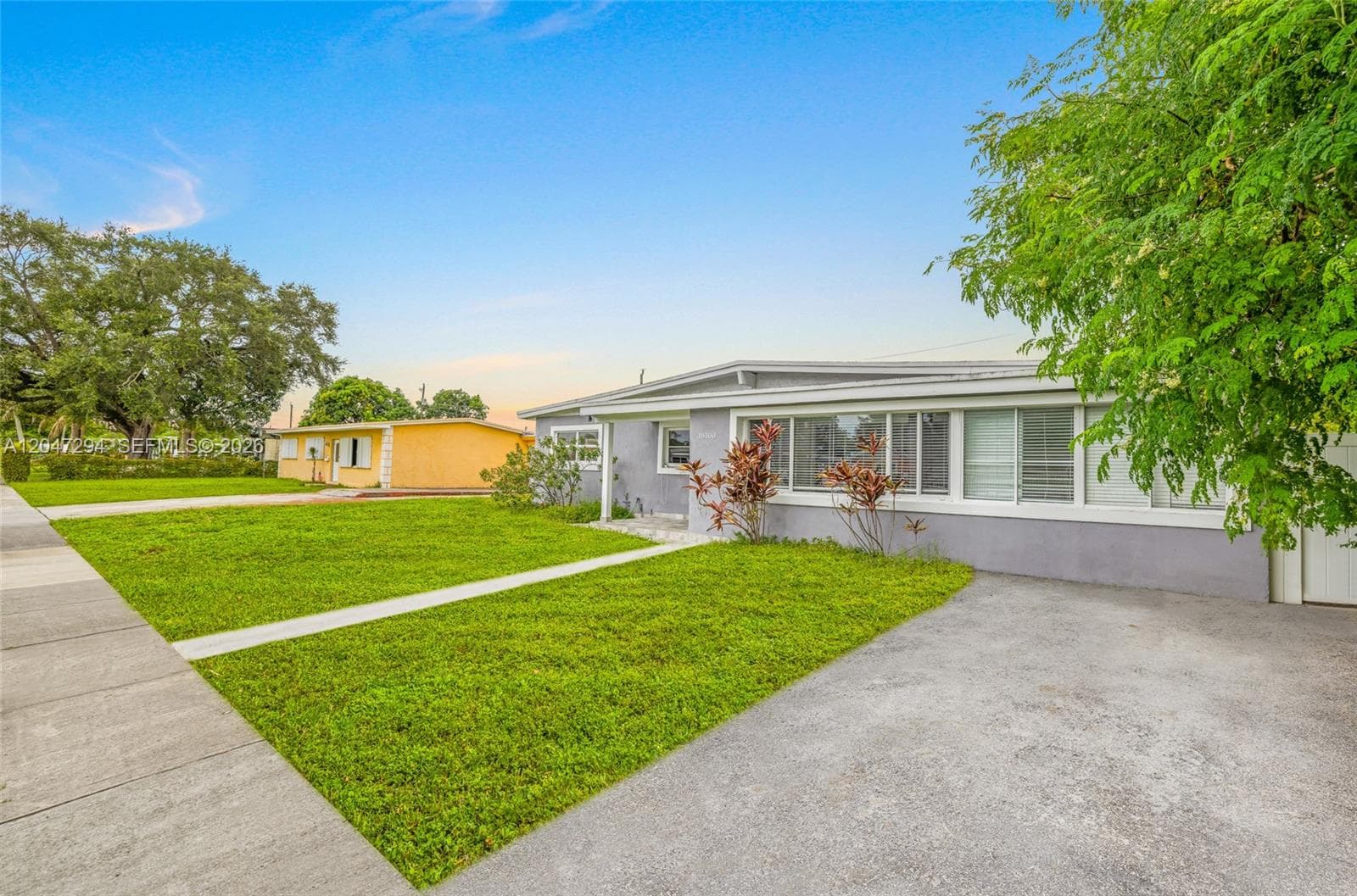 18100 NW 7th Pl, Miami Gardens, FL 33169 photo 3