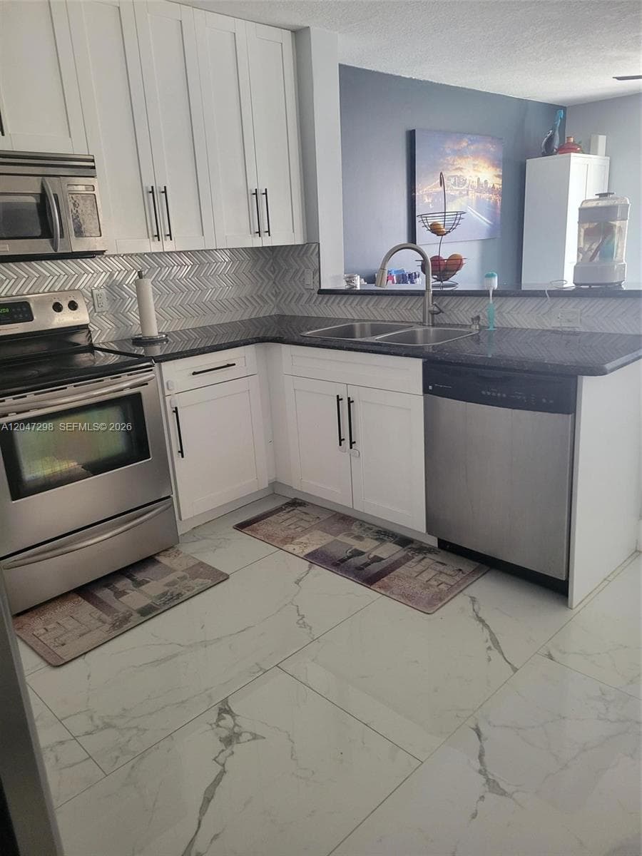 6606 Saltaire Ter, Margate, FL 33063 photo 4