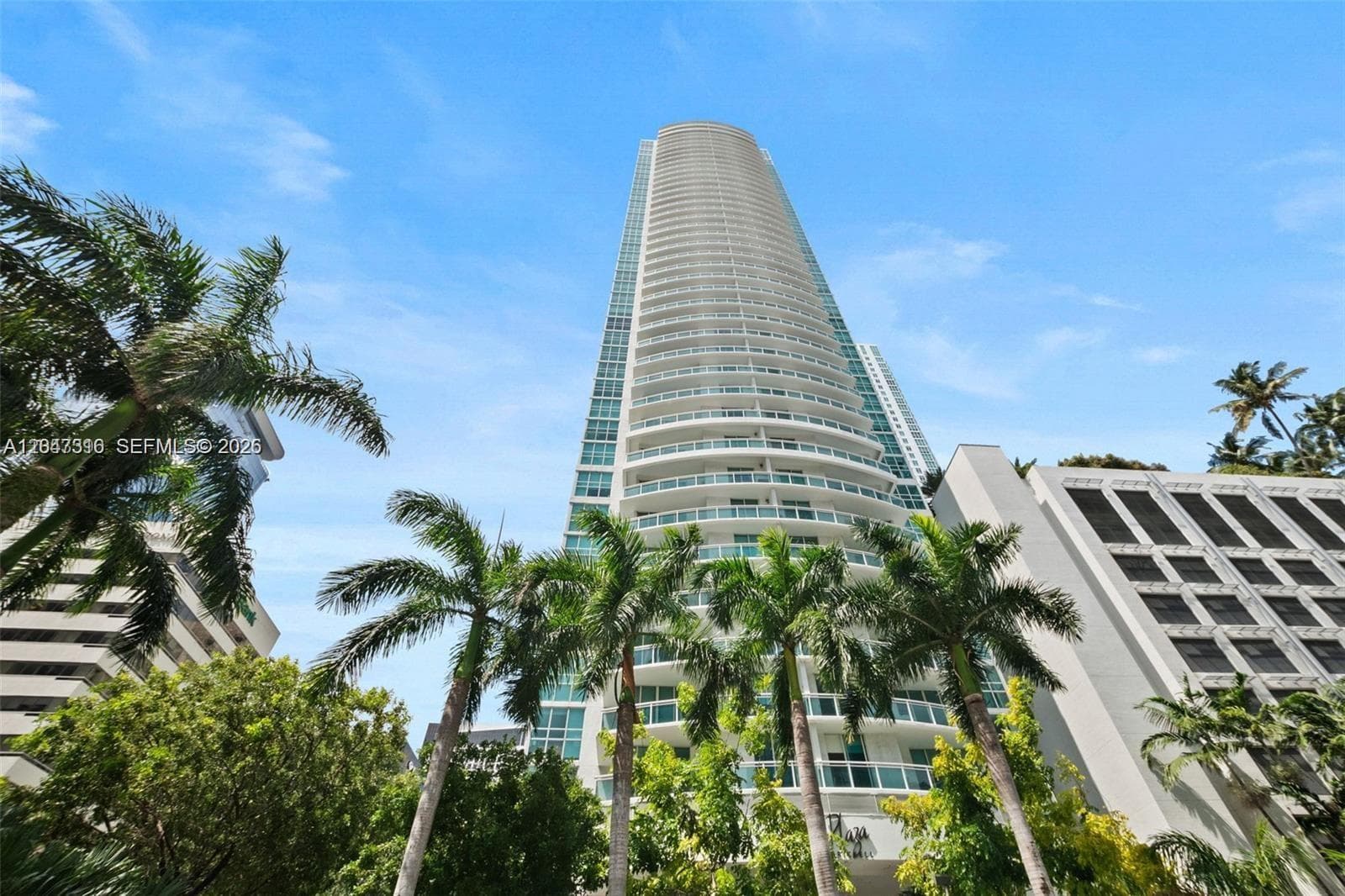 951 Brickell Ave # 3207, Miami, FL 33131