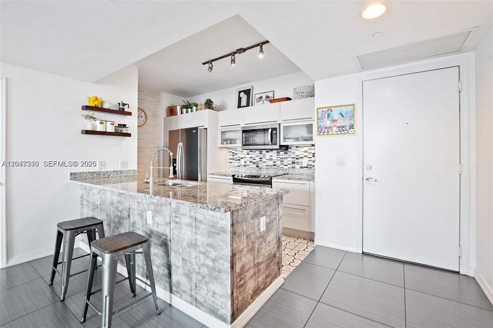 951 Brickell Ave # 3207, Miami, FL 33131 photo 4