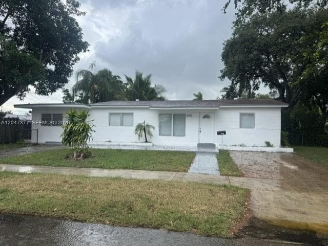 6901 Thomas St, Hollywood, FL 33024 photo 3