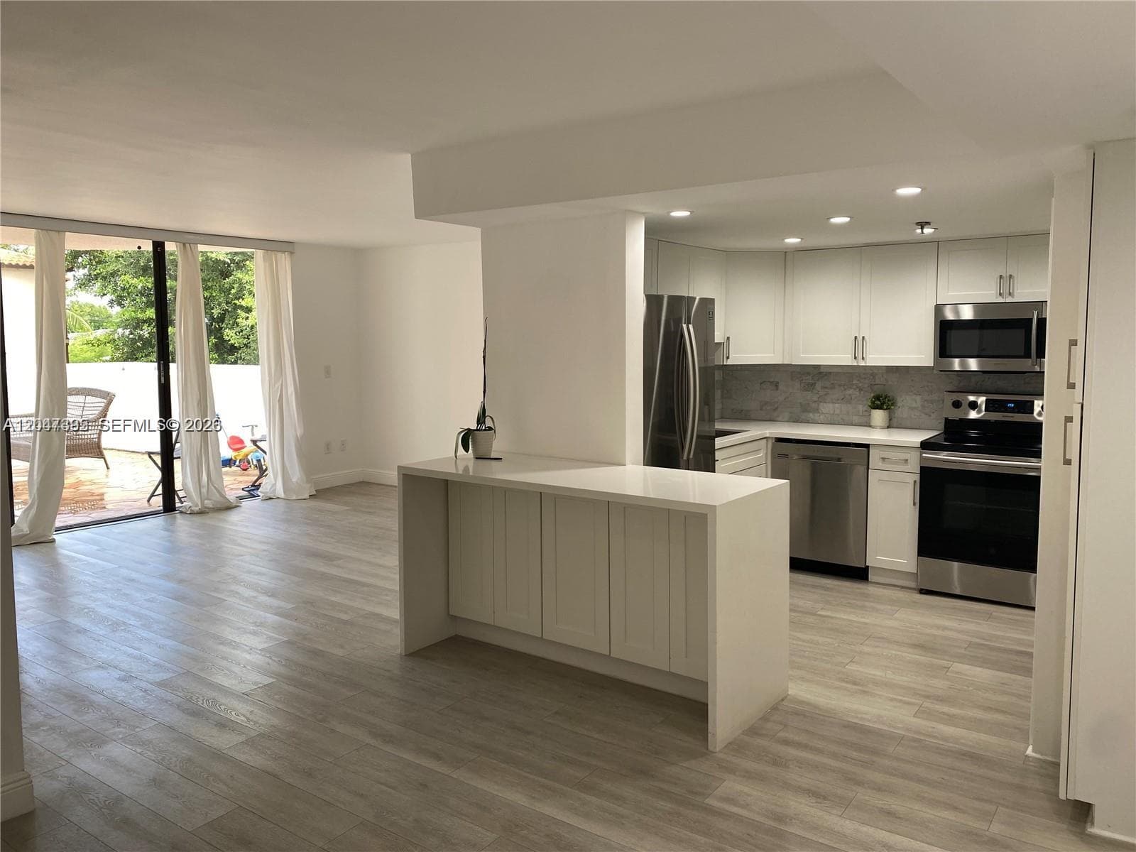 911 E Ponce De Leon Blvd # 301, Coral Gables, FL 33134 photo 3