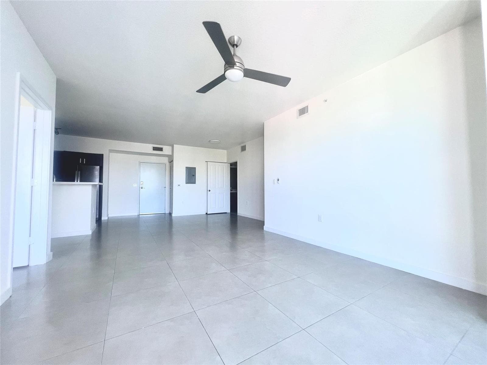 729 NW 2 Street # 501, Miami, FL 33128 photo 3
