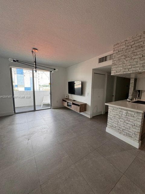 36 NW 6th Ave # 505, Miami, FL 33128