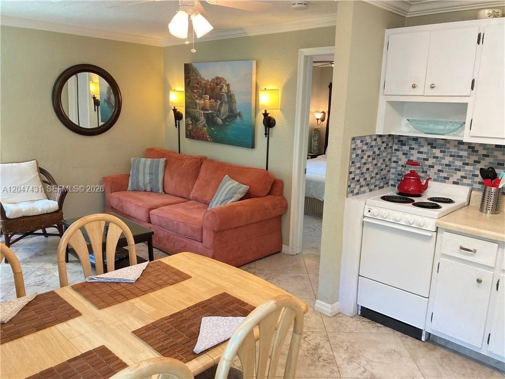 3230 NE 13th St # 2, Pompano Beach, FL 33062 photo 5