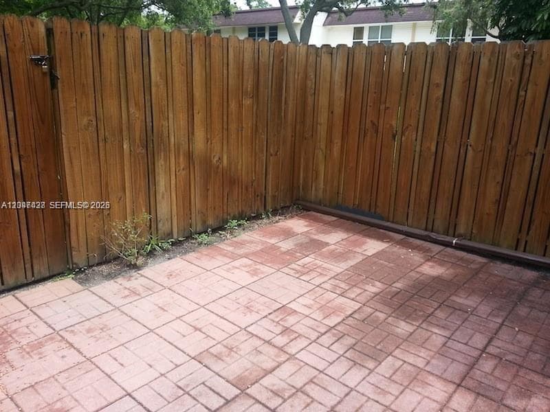 3321 Raleigh St # 3H, Hollywood, FL 33021 photo 2