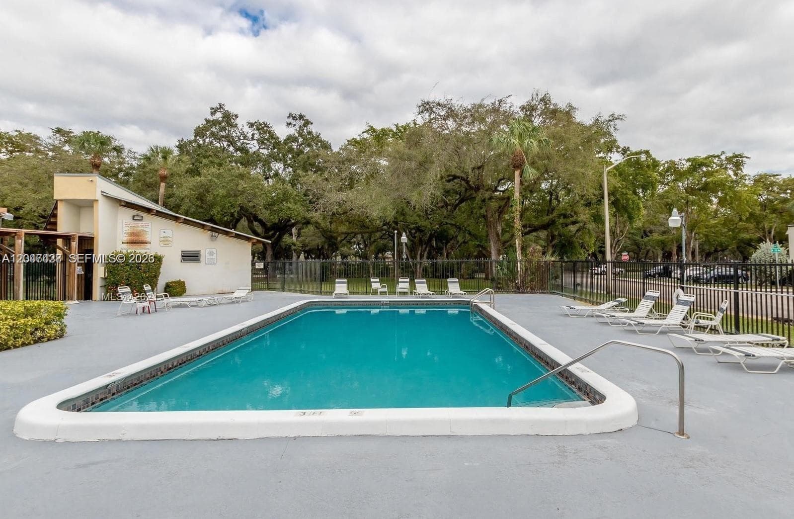 3321 Raleigh St # 3H, Hollywood, FL 33021 photo 3