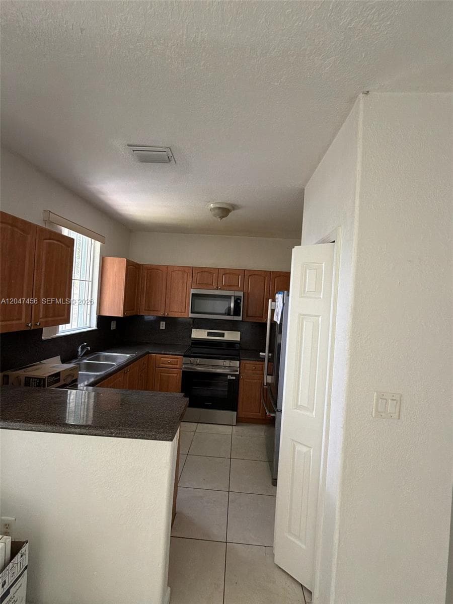 2432 SE 14th Ave # 277, Homestead, FL 33035 photo 2