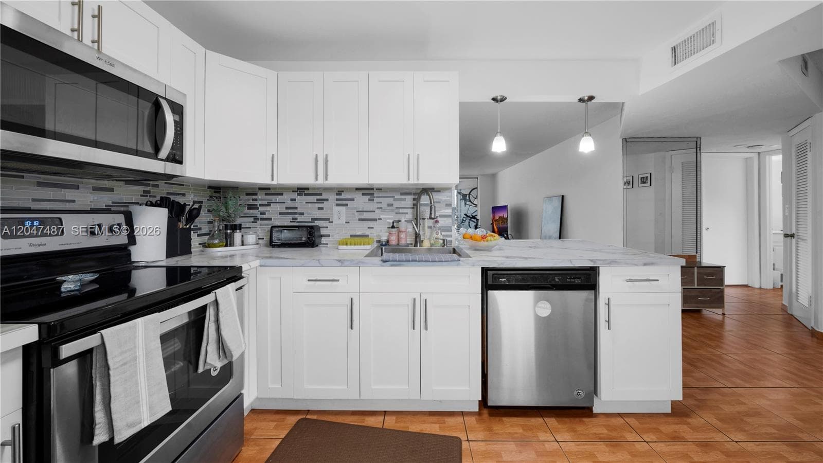 1101 NE 191st St # H314, Miami, FL 33179 photo 3