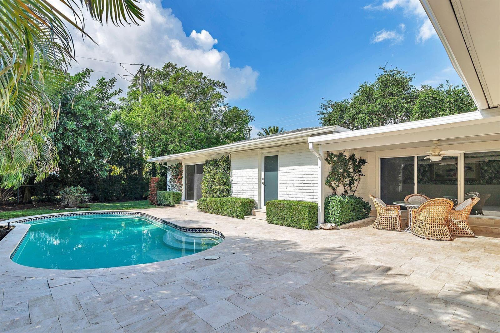 246 Gray Street, West Palm Beach, FL 33405 photo 3