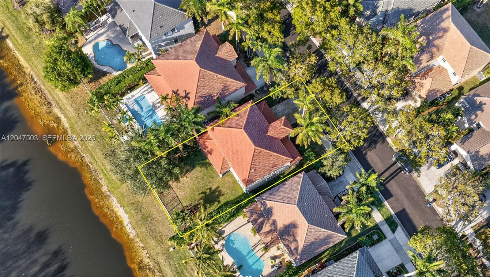 1325 Chenille Cir, Weston, FL 33327 photo 3