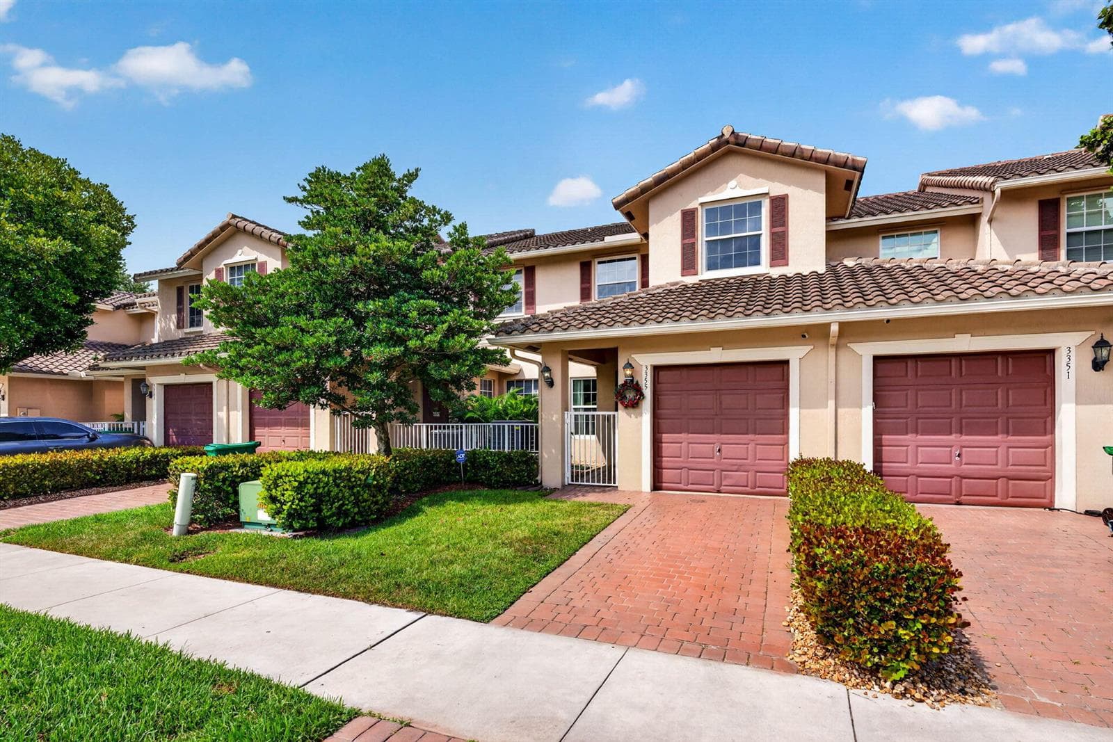 3355 Lakeside Drive, Davie, FL 33328 photo 2