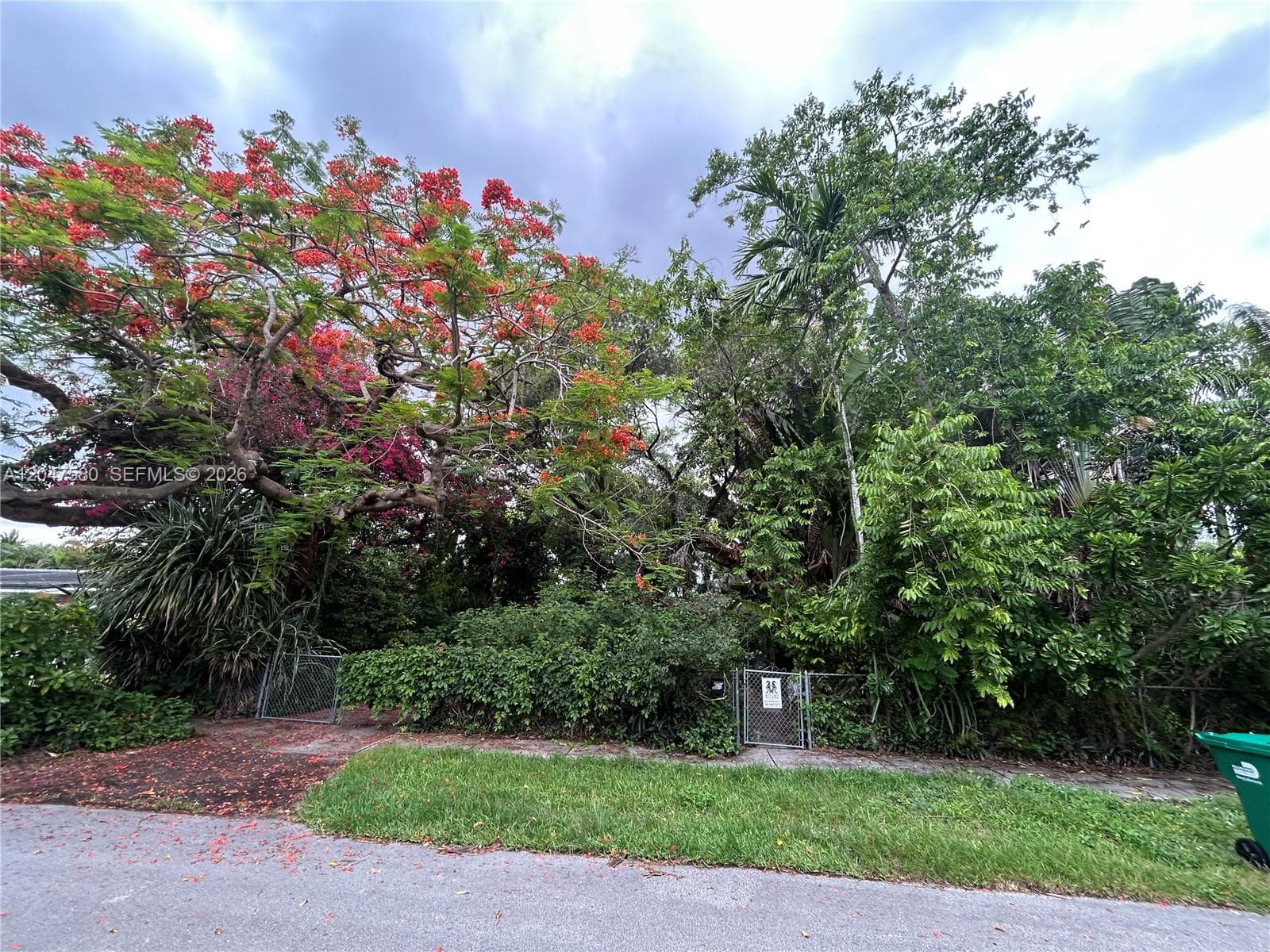 8285 SW 47th St, Miami, FL 33155 photo 2