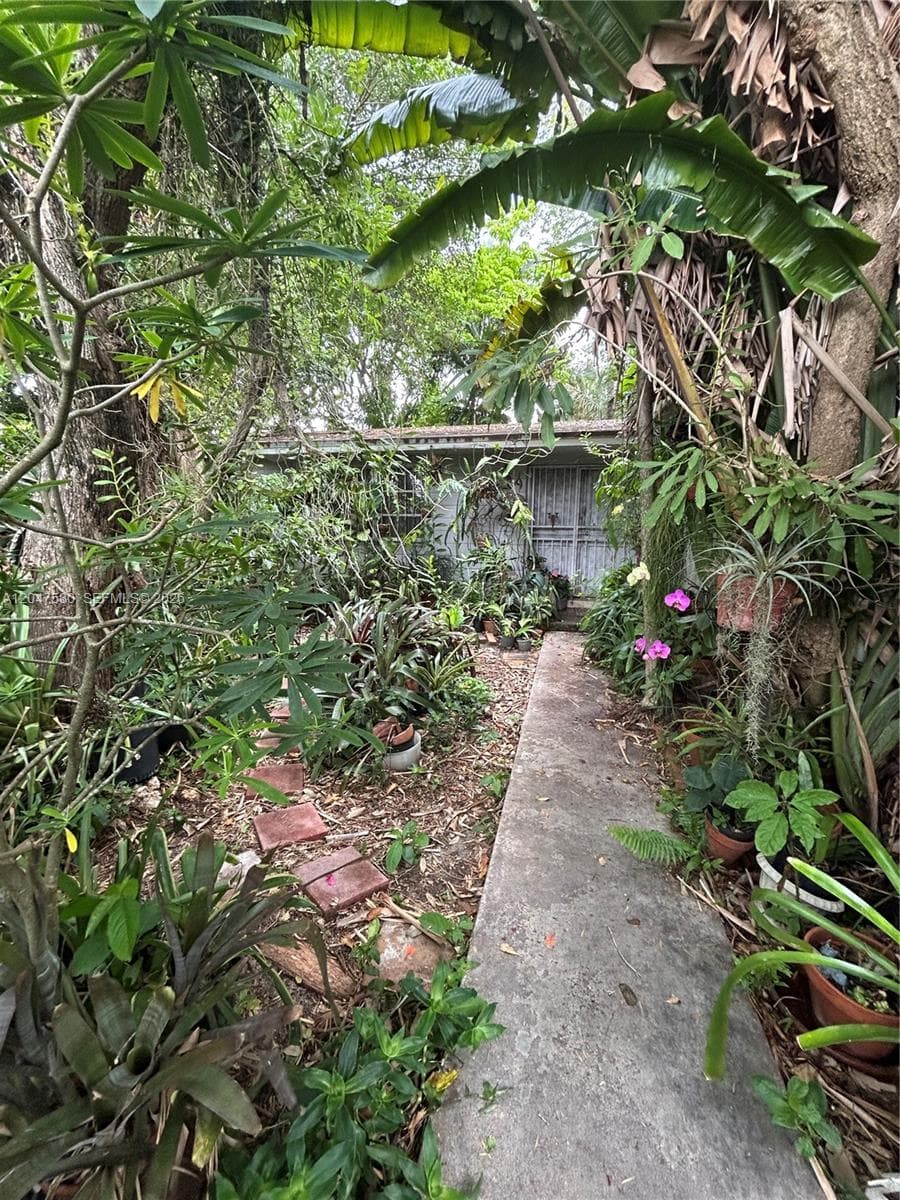 8285 SW 47th St, Miami, FL 33155 photo 5