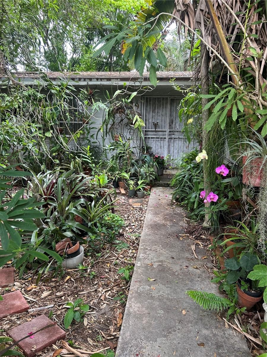 8285 SW 47th St, Miami, FL 33155 photo 4