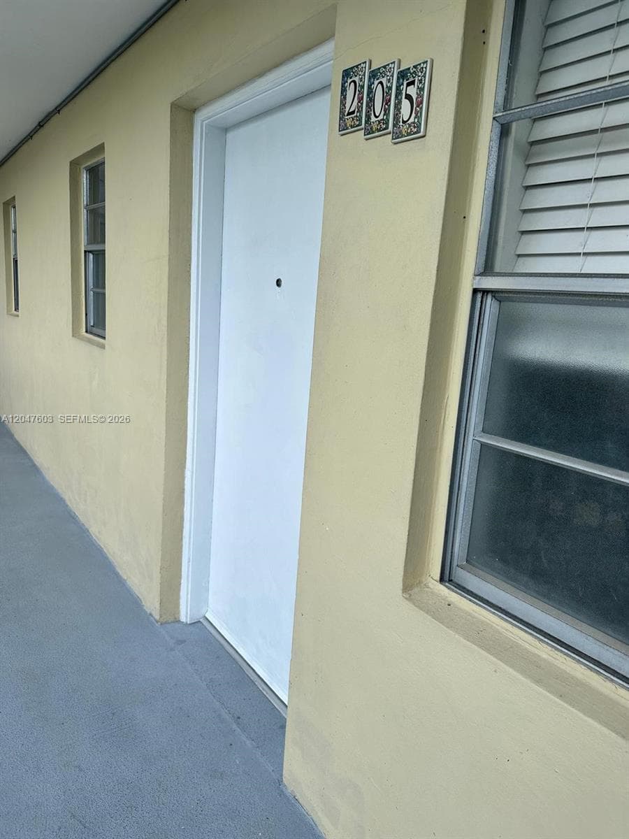 427 Santander Ave # 205, Coral Gables, FL 33134 photo 3