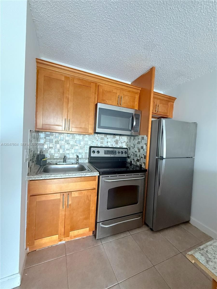 8260 SW 210th St # 315, Cutler Bay, FL 33189 photo 3