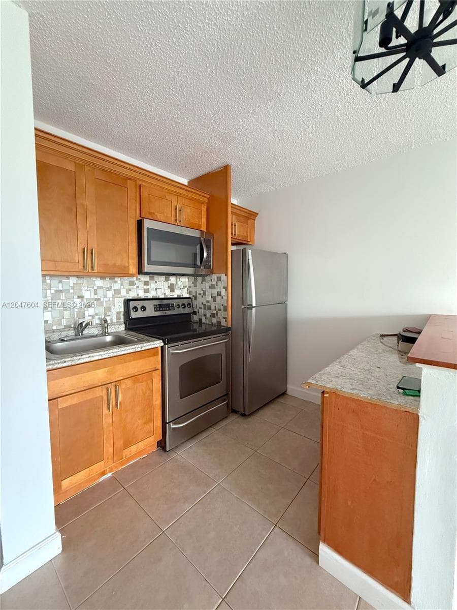 8260 SW 210th St # 315, Cutler Bay, FL 33189 photo 4
