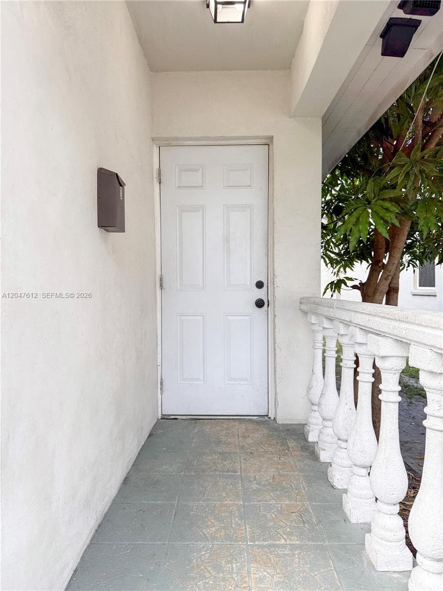 2 SW 6th Ave # 4, Dania Beach, FL 33004 photo 5