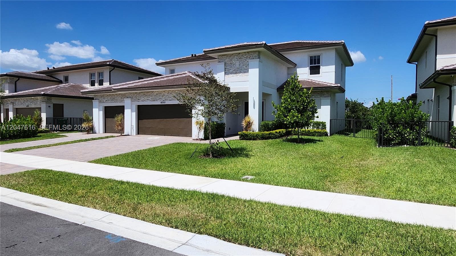 4255 SW 123rd Ter, Davie, FL 33330 photo 2