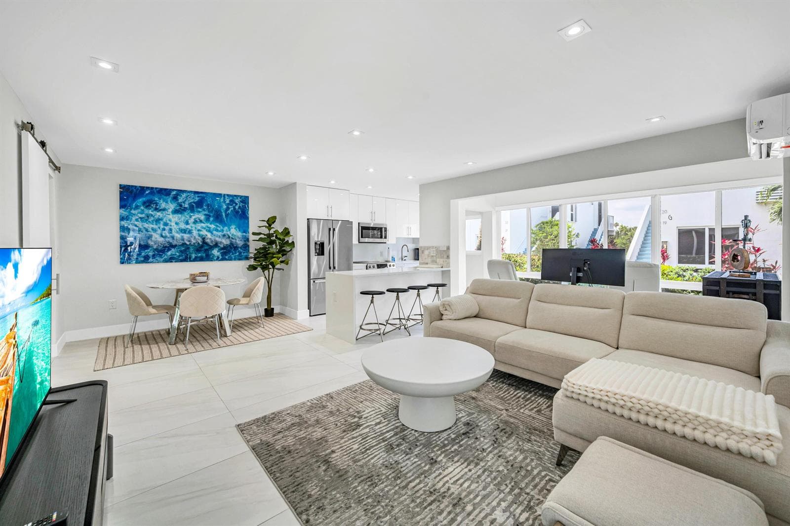 425 Bayshore Drive # 15, Fort Lauderdale, FL 33304