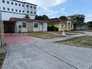 525 E 24th St, Hialeah, FL 33013 photo 2