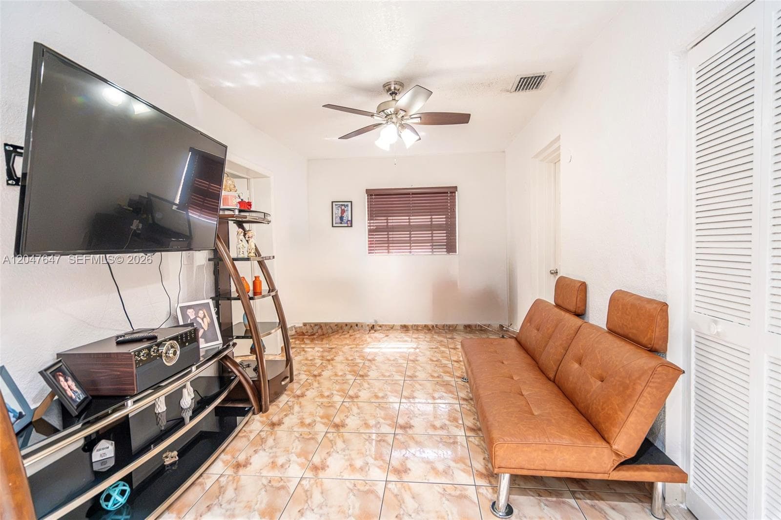 525 E 24th St, Hialeah, FL 33013 photo 4
