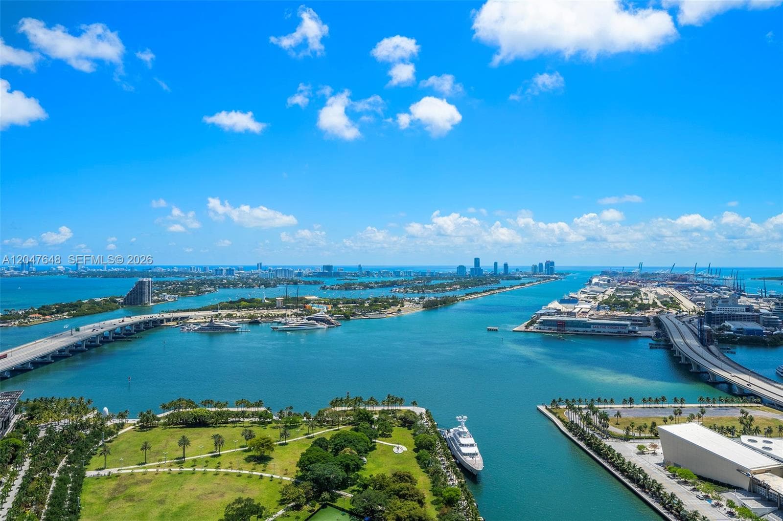 900 Biscayne Blvd # 4202, Miami, FL 33132