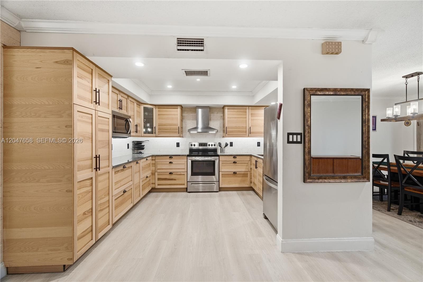 2822 N 34th Ave, Hollywood, FL 33021 photo 2
