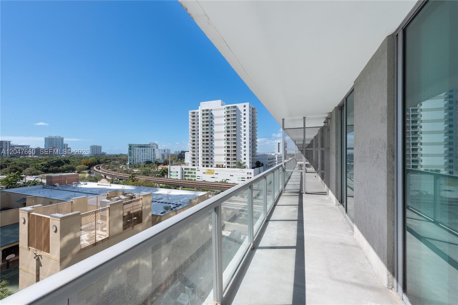 79 SW 12th St # 1105-S, Miami, FL 33130 photo 2