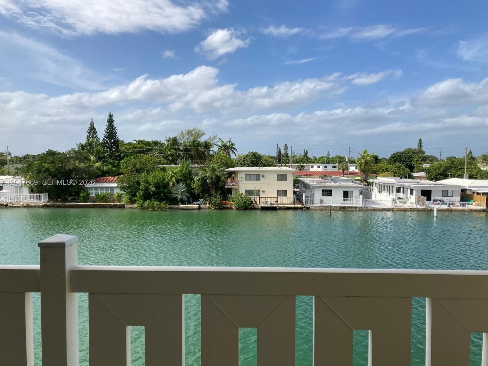 7900 Tatum Waterway Dr # 305, Miami Beach, FL 33141 photo 3