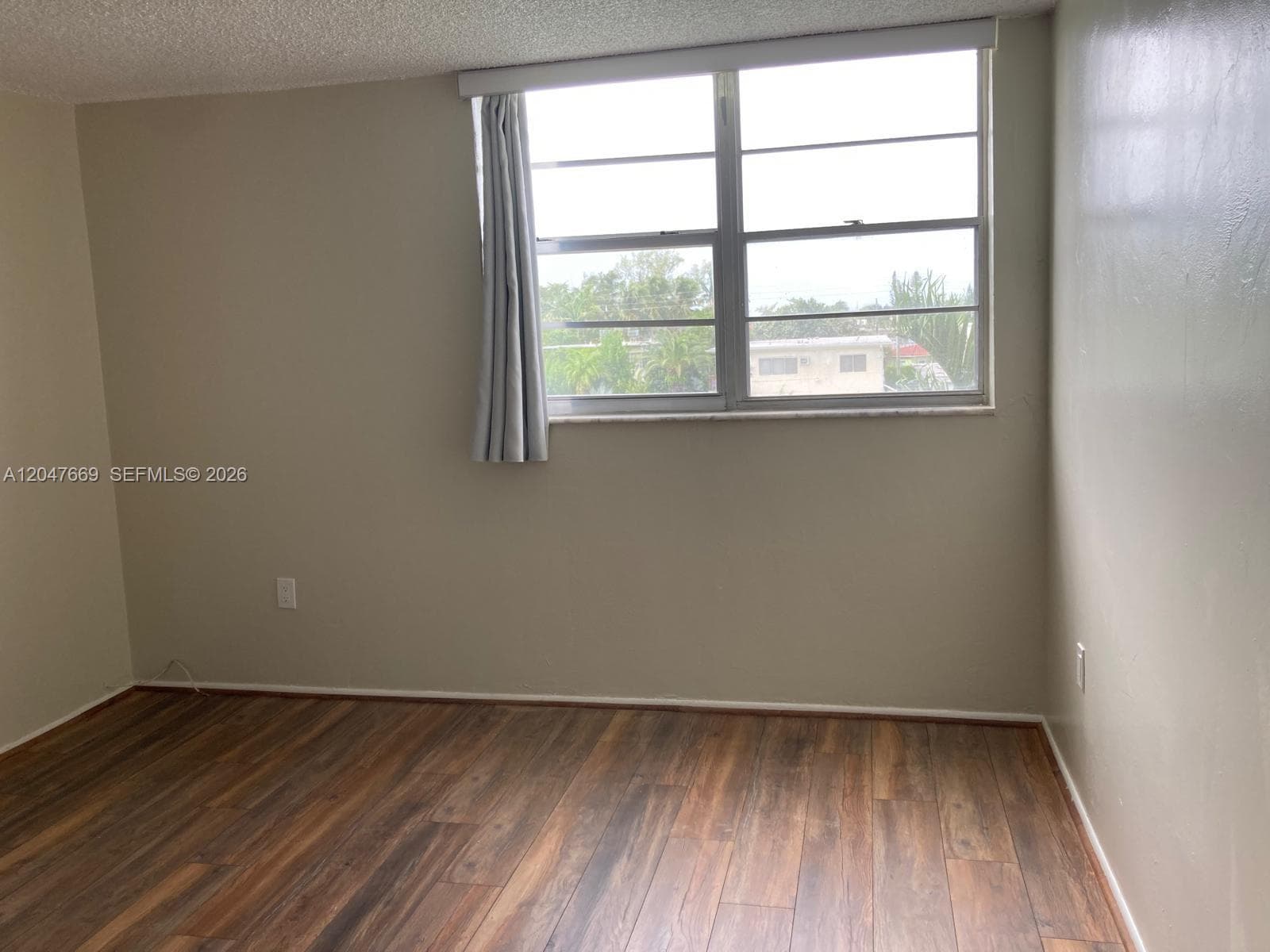 7900 Tatum Waterway Dr # 305, Miami Beach, FL 33141 photo 5