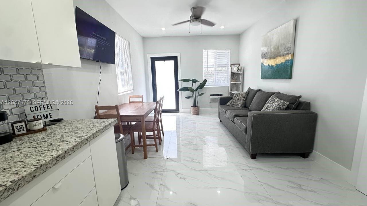 320 SW 29th Rd # Cottage, Miami, FL 33129 photo 2