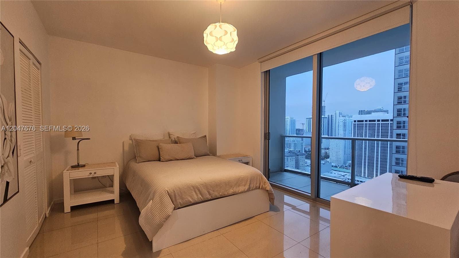 300 S Biscayne Blvd # T-2905, Miami, FL 33131 photo 4