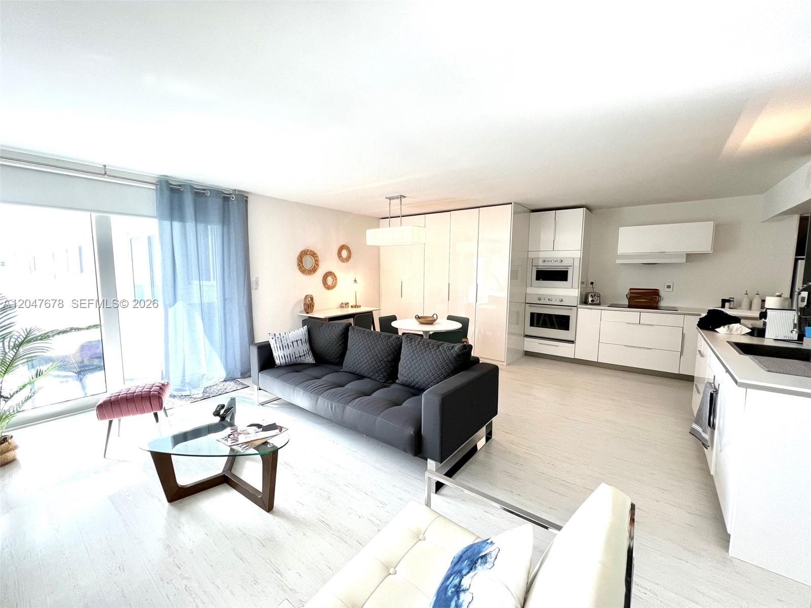 345 Ocean Dr # 525, Miami Beach, FL 33139 photo 3