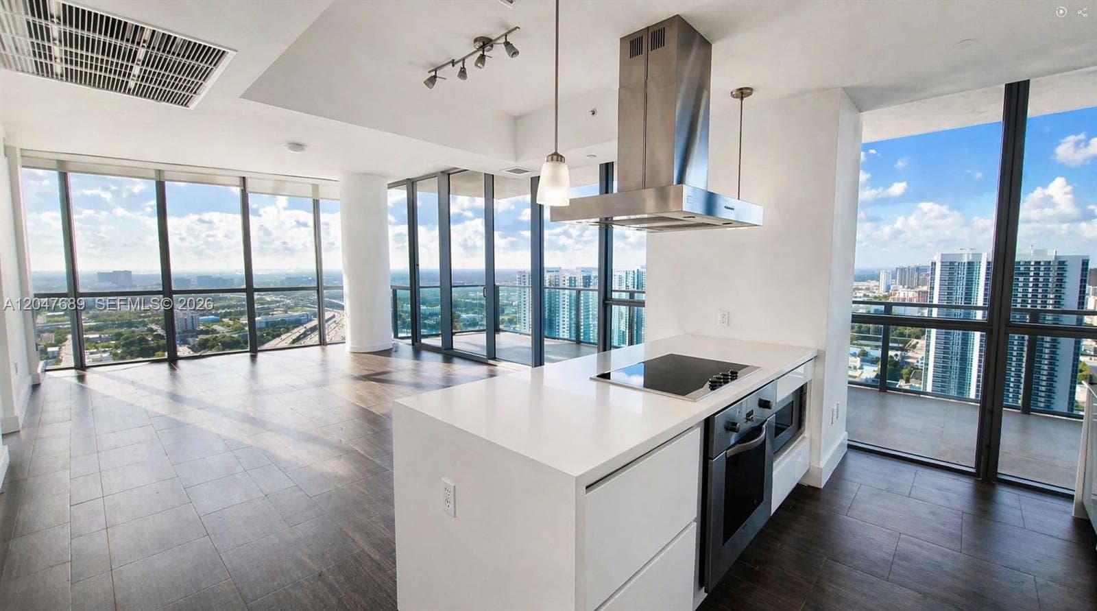 1100 Biscayne Blvd # 3708, Miami, FL 33132 photo 5