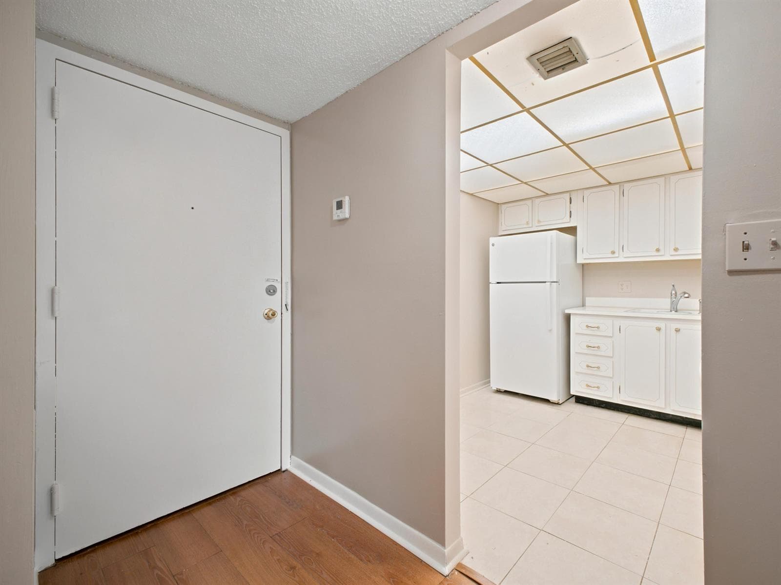 500 Executive Center Drive # 2m, West Palm Beach, FL 33401 photo 2