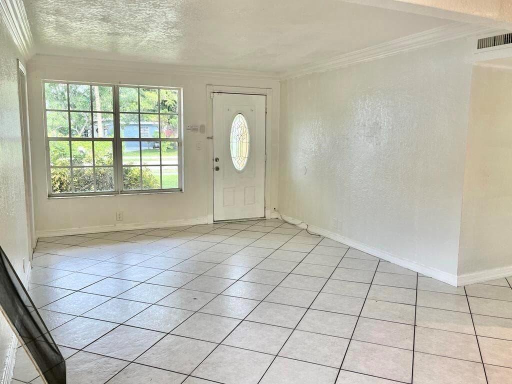 112 Newton Road, West Park, FL 33023 photo 5