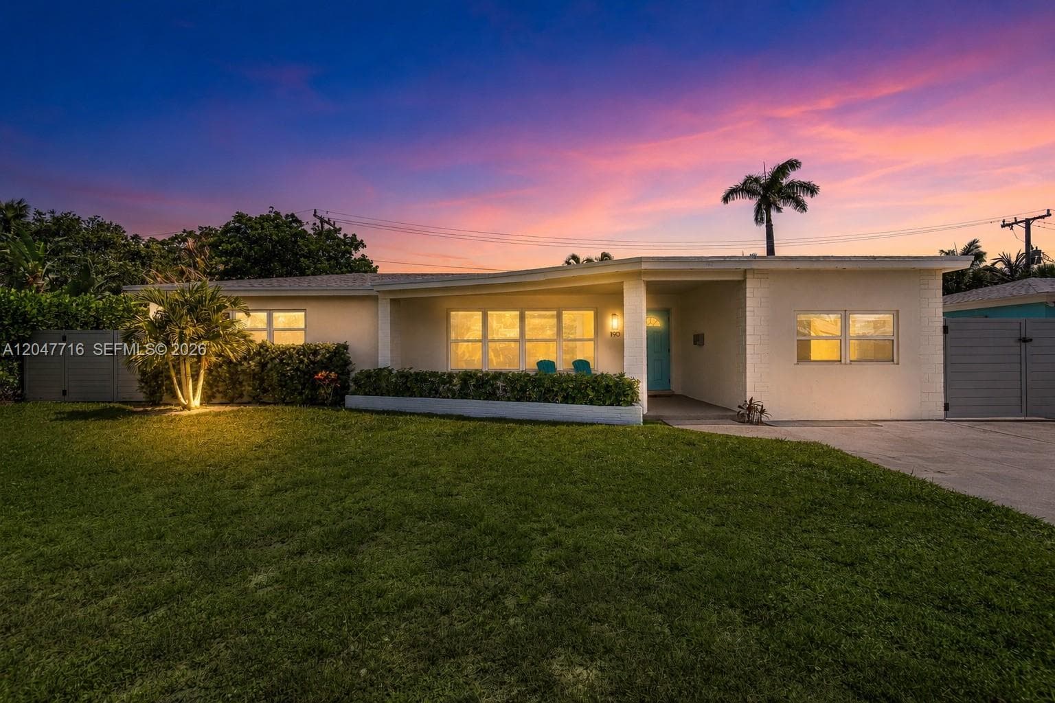 190 NE 21st St, Boca Raton, FL 33431