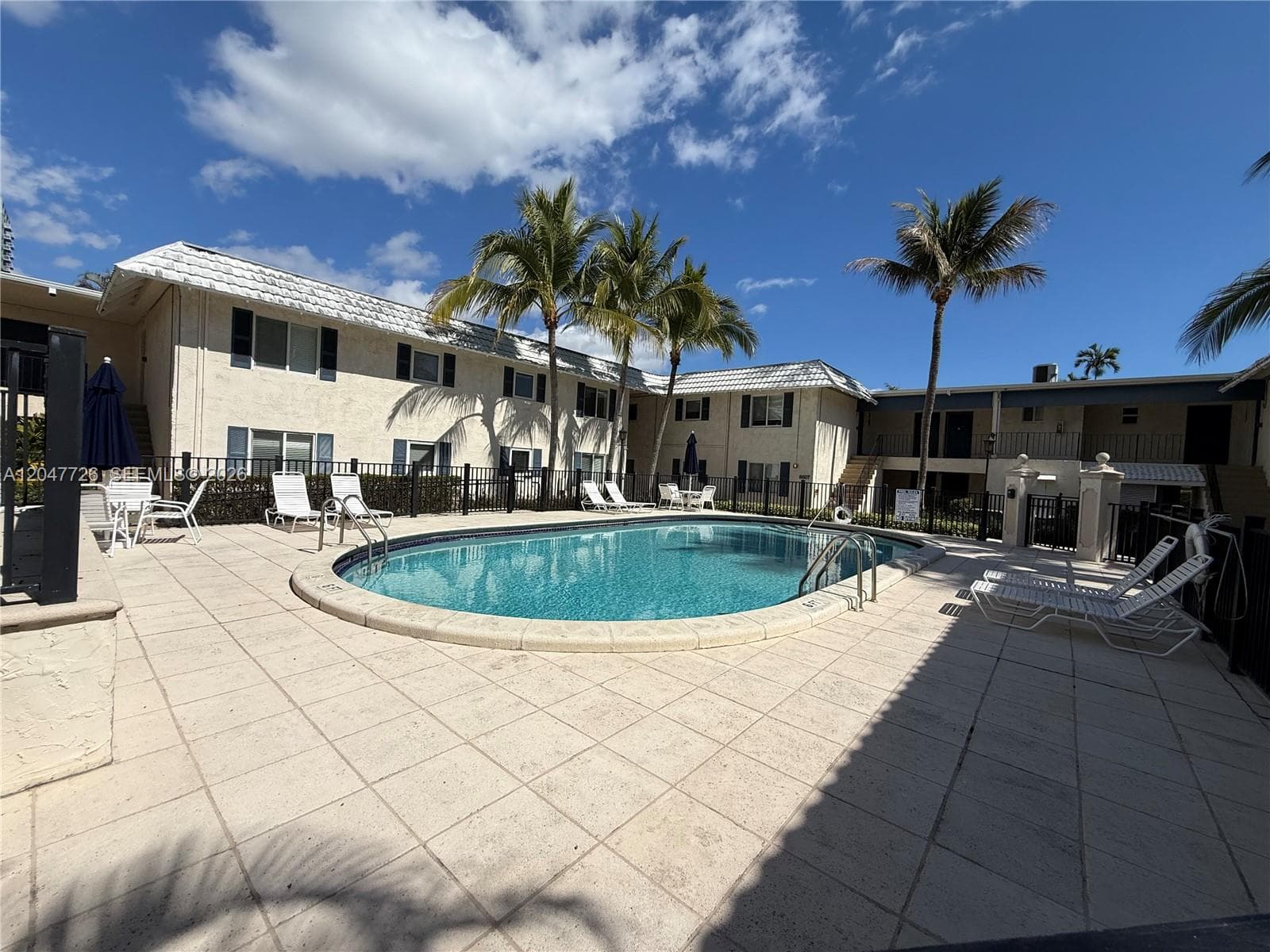 8607 SW 68th Ct # 24, Pinecrest, FL 33156 photo 2