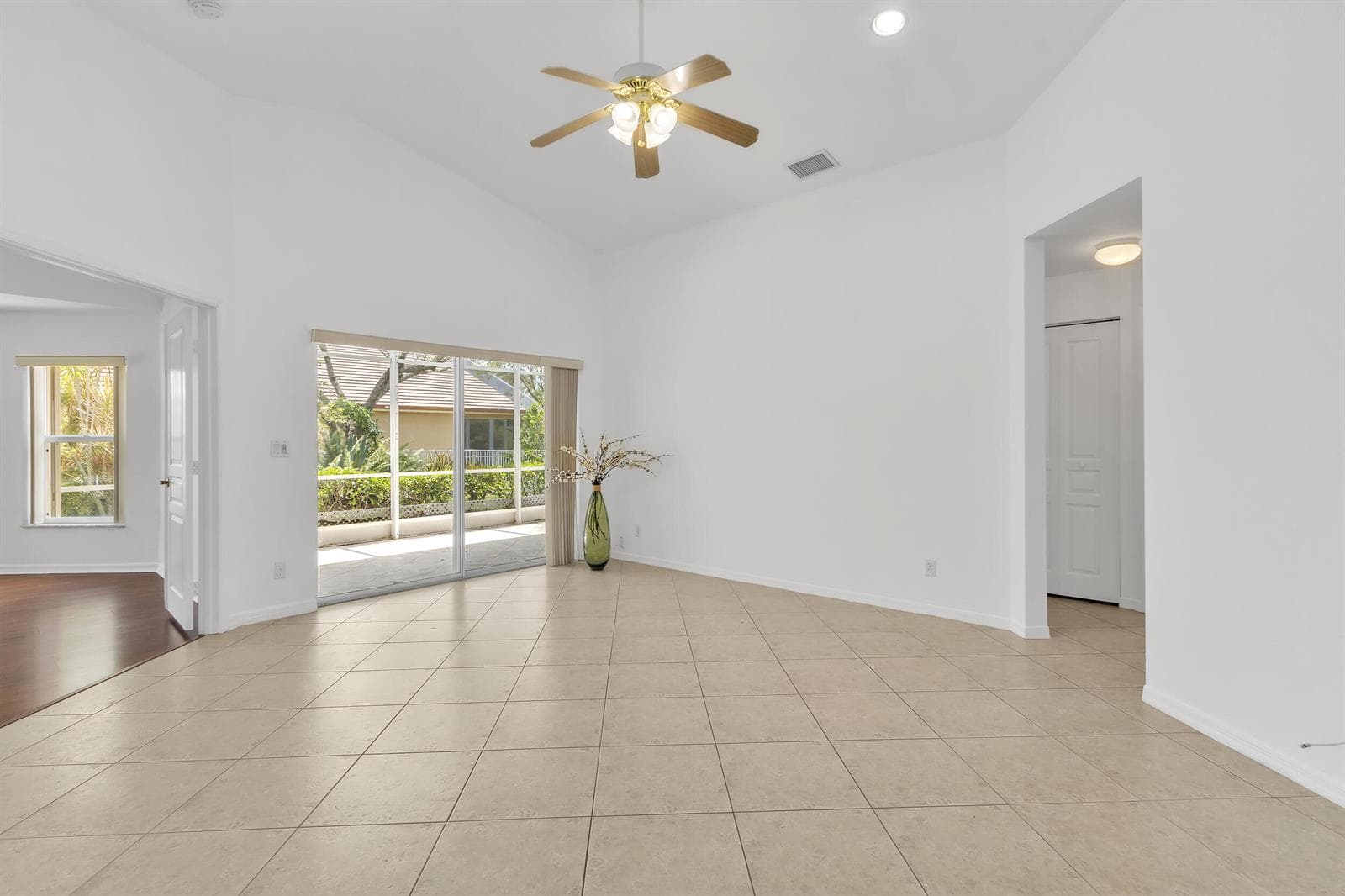 8046 Florenza Drive, Boynton Beach, FL 33472 photo 5