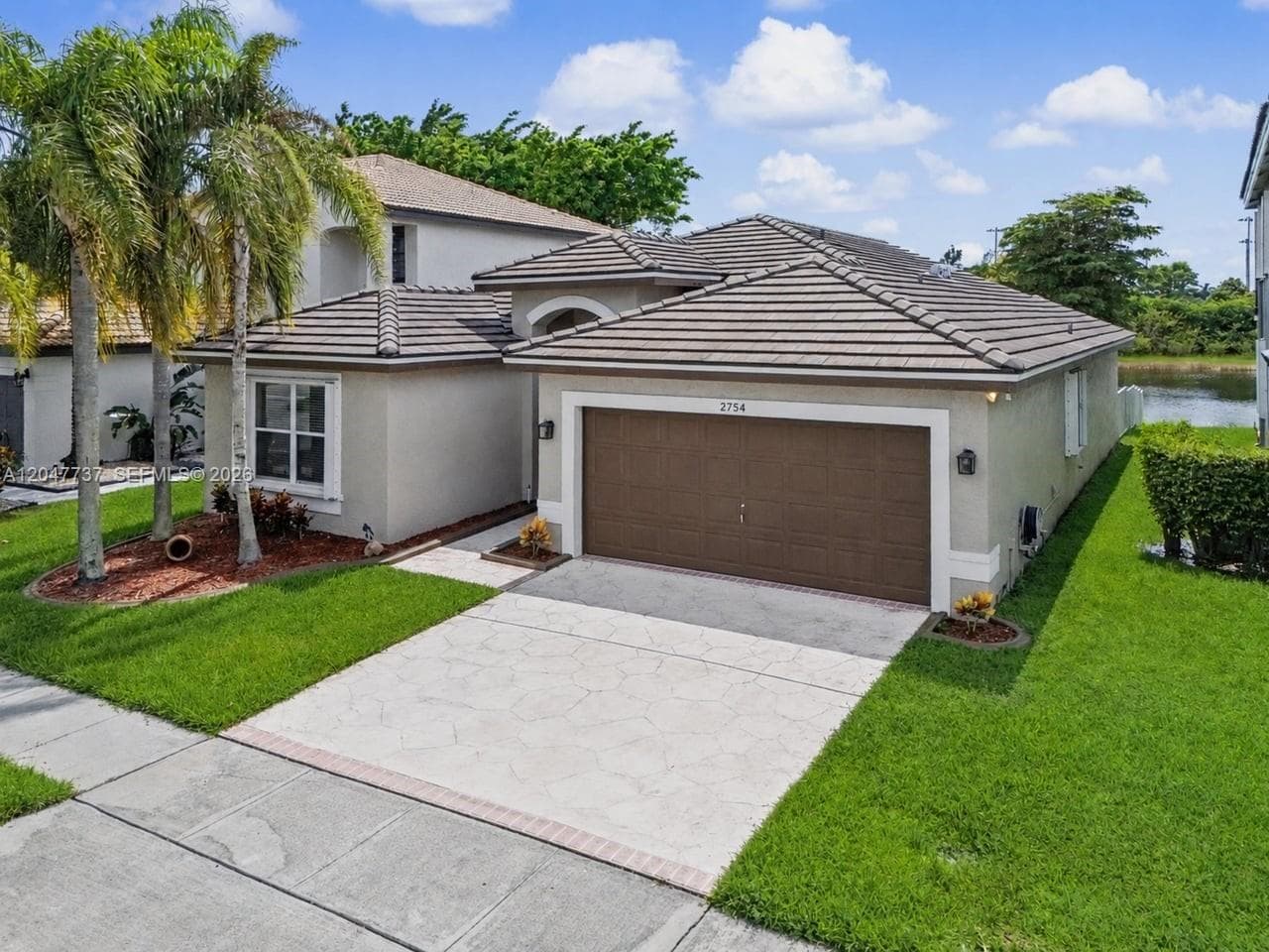 2754 SW 183rd Ave, Miramar, FL 33029 photo 2