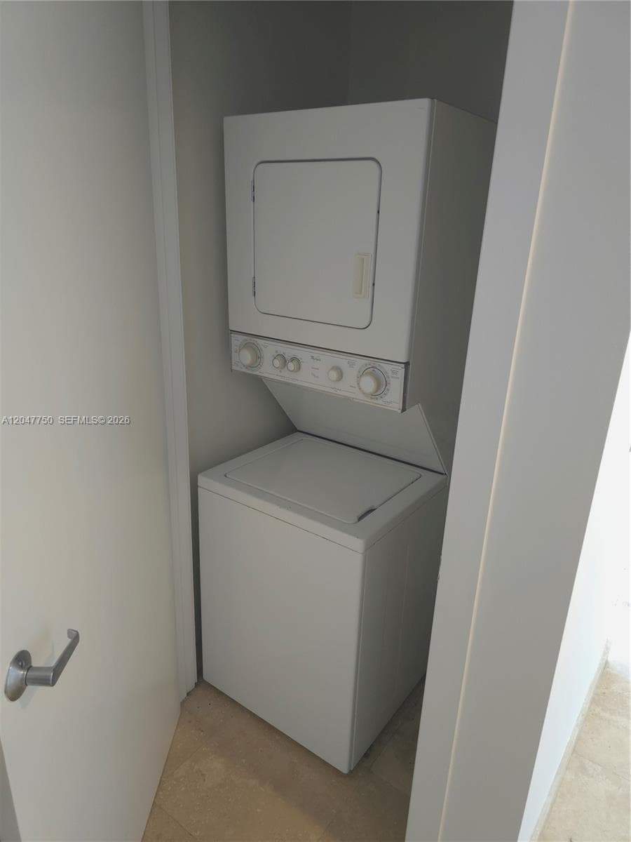 1060 Brickell Ave # 1701, Miami, FL 33131 photo 5