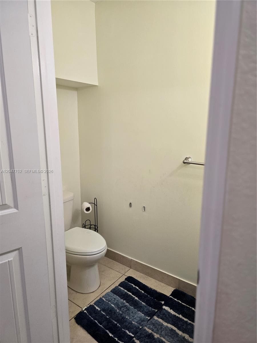 146 SW 7th Ct, Pompano Beach, FL 33060 photo 4