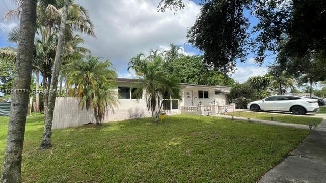 3000 N 72nd Way, Hollywood, FL 33024 photo 2