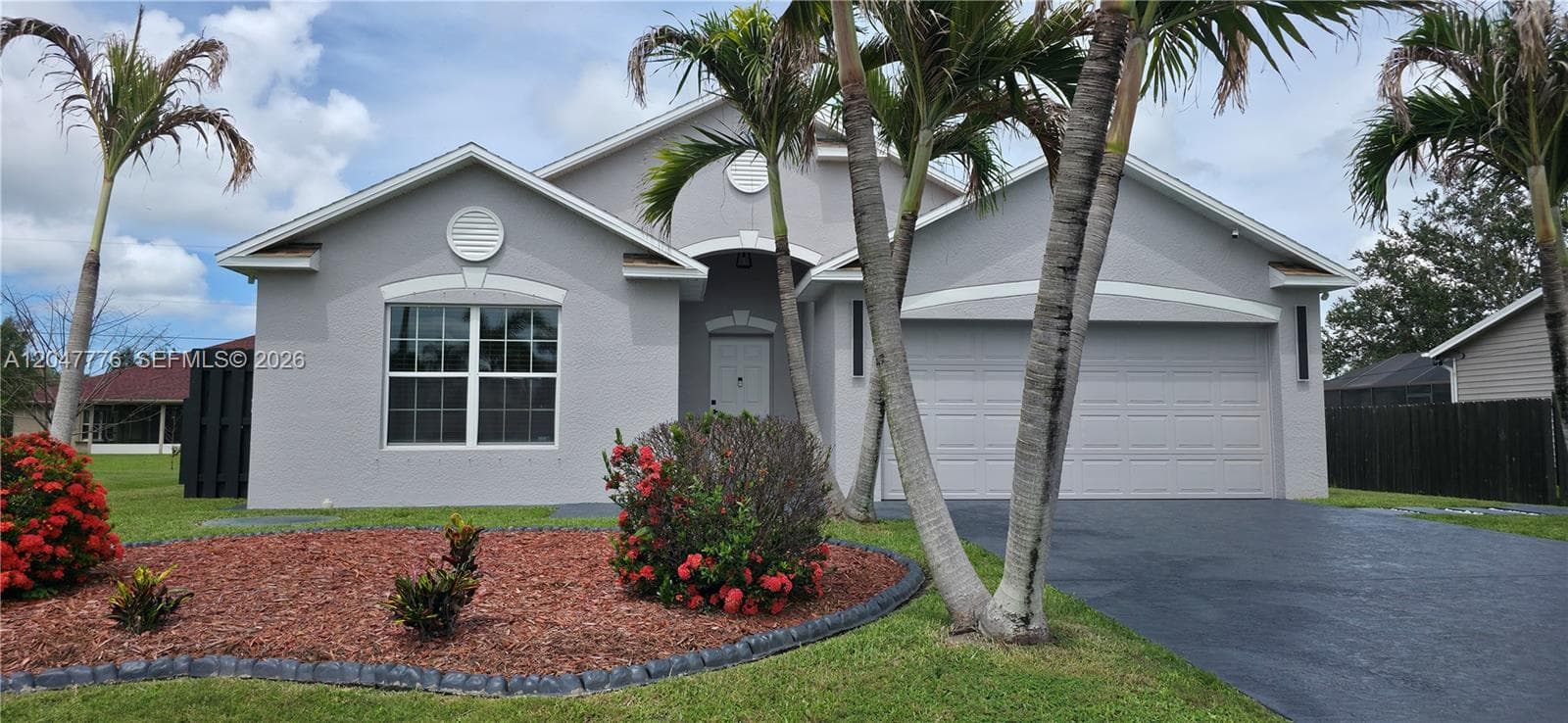 2037 SW Aquarius Ln, Port St. Lucie, FL 34984