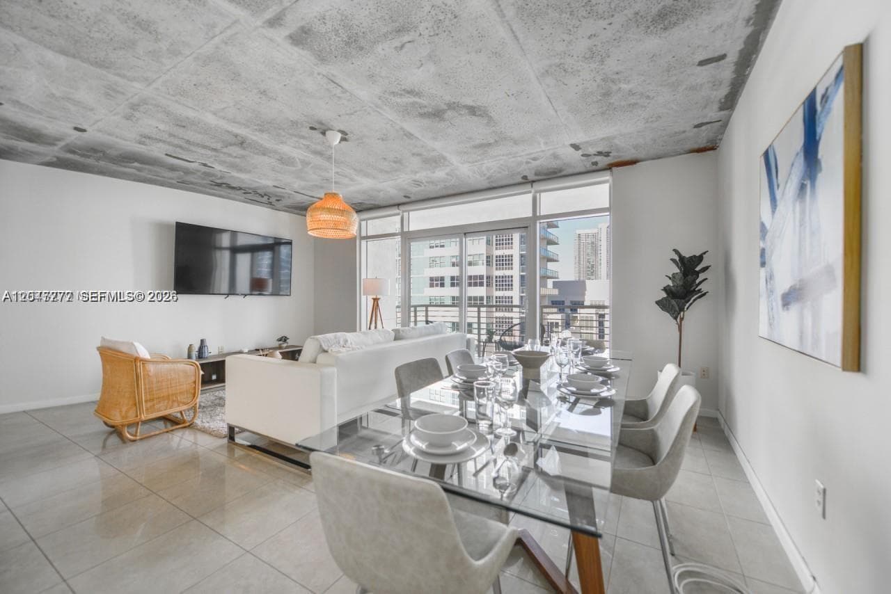 3250 NE 1st Ave # 901, Miami, FL 33137 photo 2