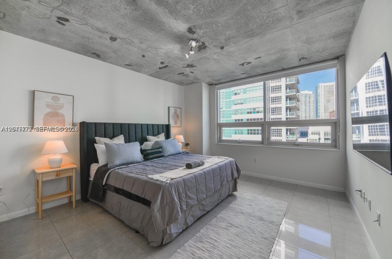 3250 NE 1st Ave # 901, Miami, FL 33137 photo 4