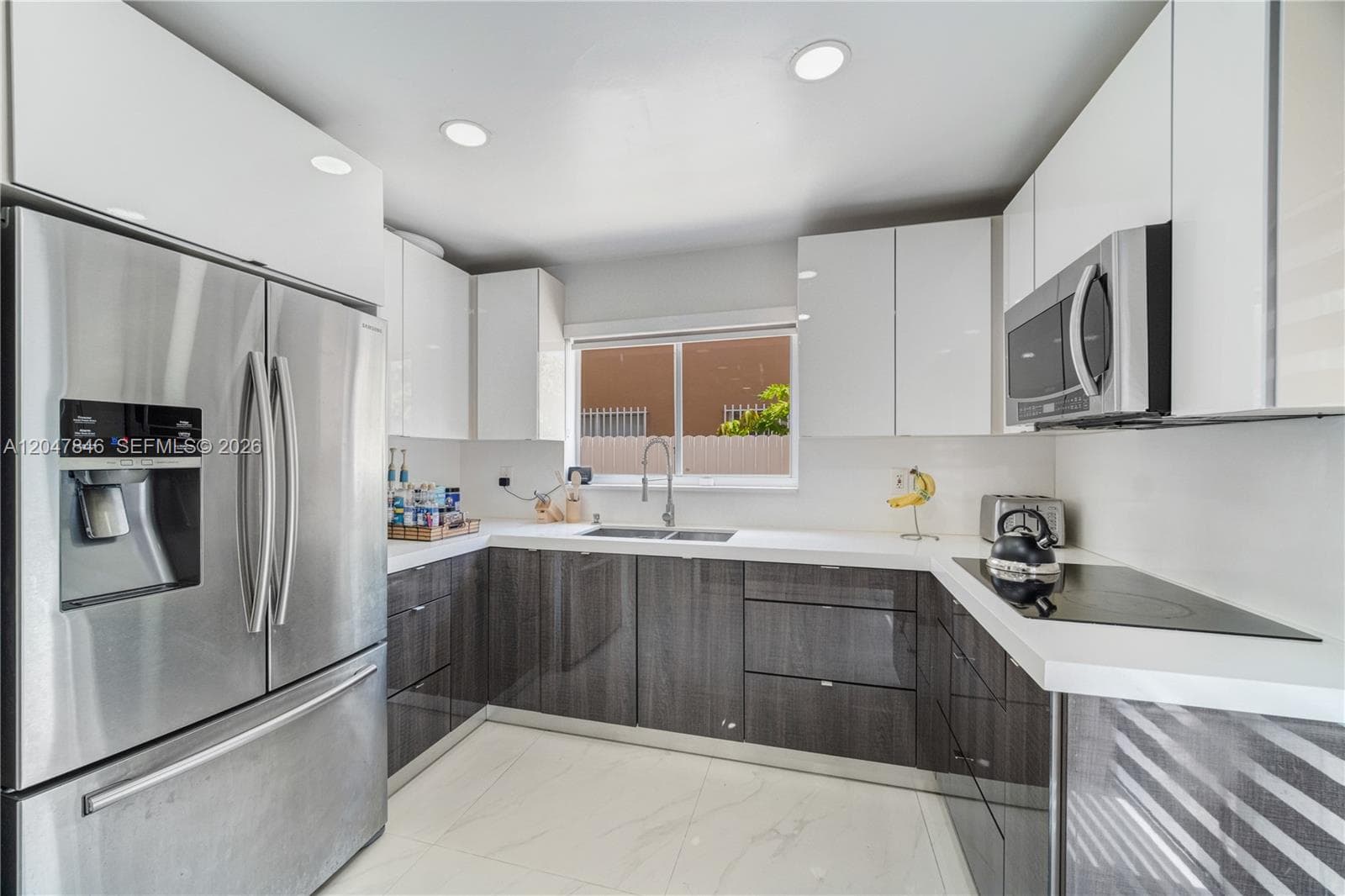 8668 NW 2nd Ter, Miami, FL 33126 photo 5